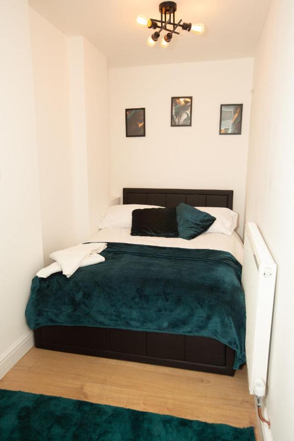 Cityhost - Leeds Apartments Beeston Hill Bagian luar foto