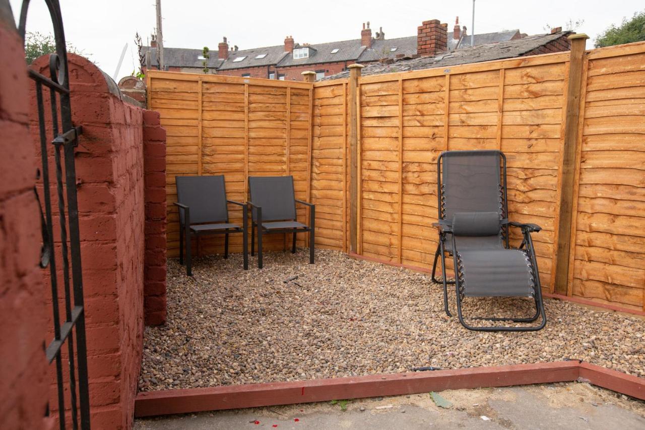Cityhost - Leeds Apartments Beeston Hill Bagian luar foto