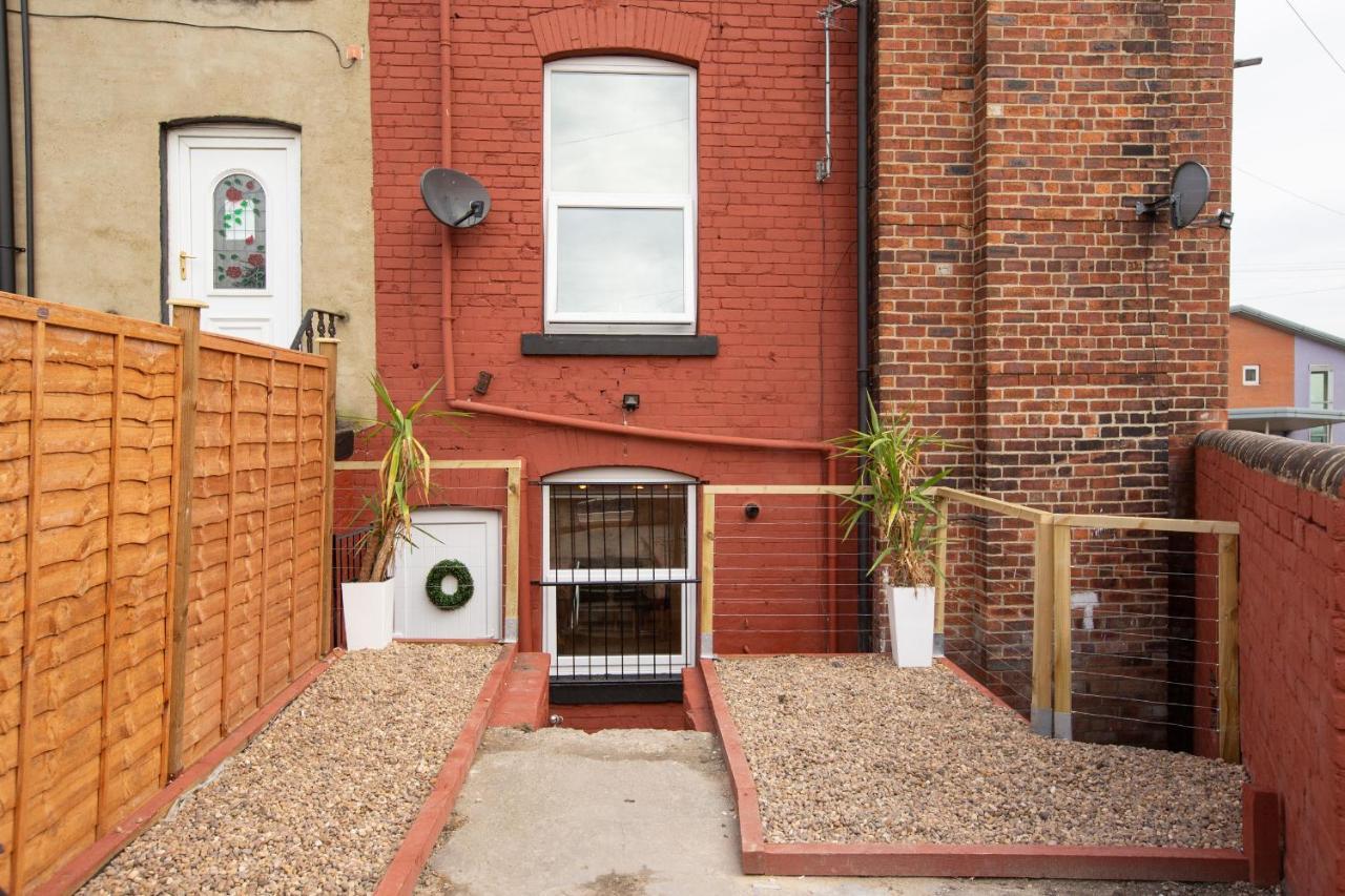 Cityhost - Leeds Apartments Beeston Hill Bagian luar foto